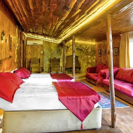 Paradise 3*