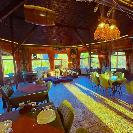Paradise Hotel 3*